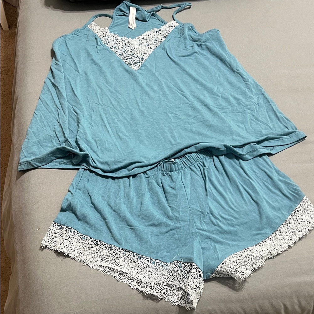 NEVER WORN: Flora Nikrooz Teal Blue Lace-Trim Sleep Tank and Shorts Set